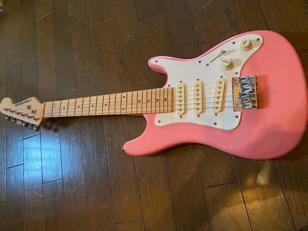 ミニエレキギターストラトキャスターピンクキッズ女子トラベルギタープレイテック廃番