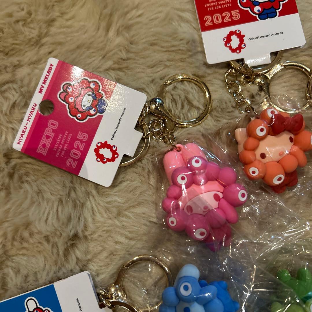 【7個セット】推しカラーサンリオコンプリートキーホルダー