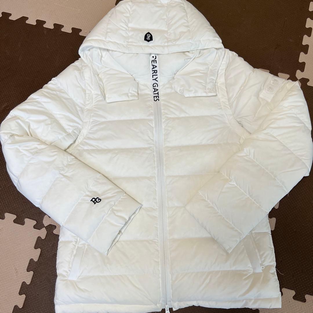 パーリーゲイツ PEARLY GATES 保温軽量 2WAYフード付きダウン