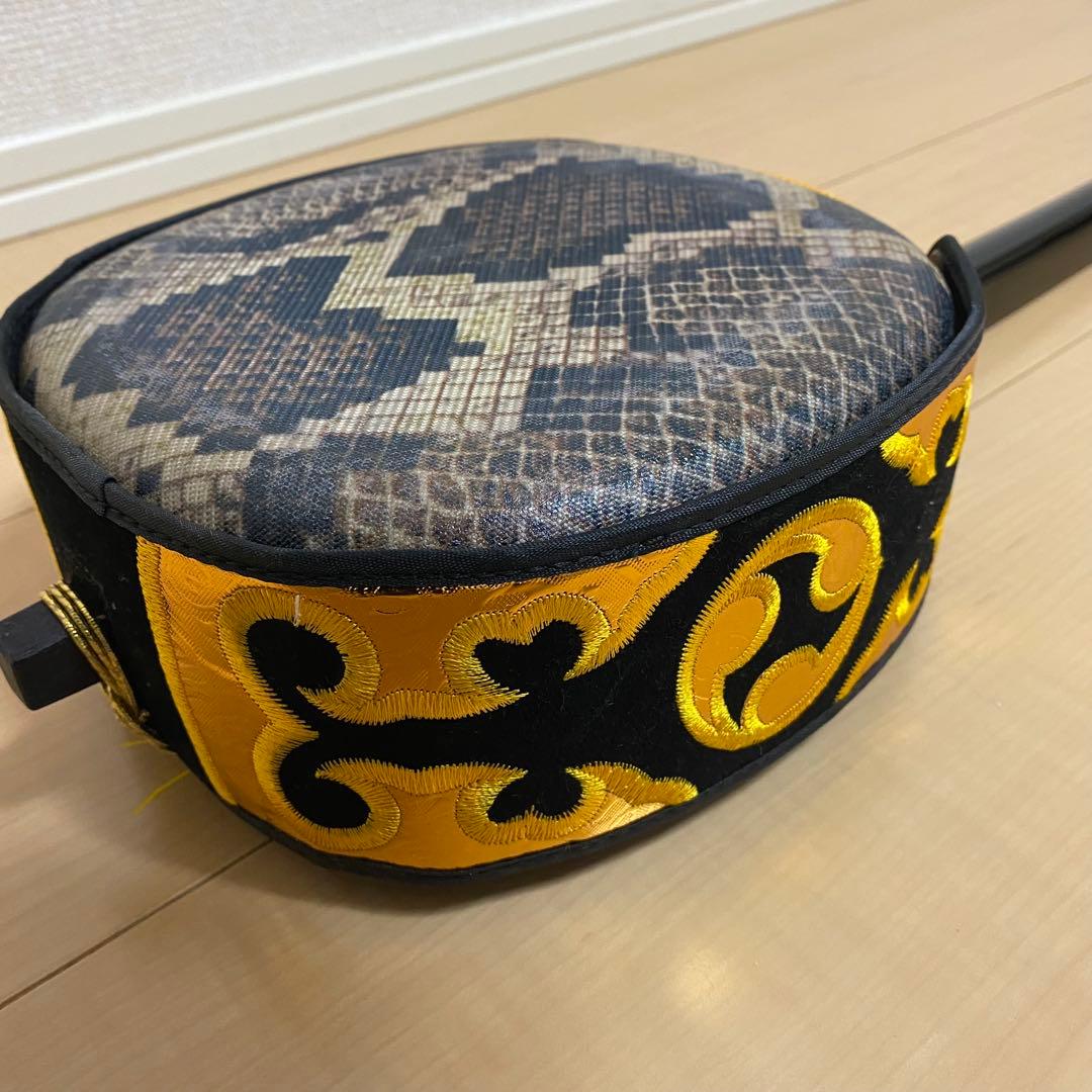 沖縄三線 蛇柄 ハードケース付き