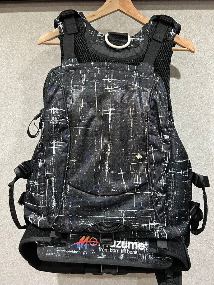 mazume Red Moon 16TH ライフジャケット