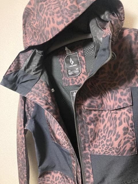 ボルコム ウィメンズシャイロスノースーツ M つなぎ ヒョウ柄