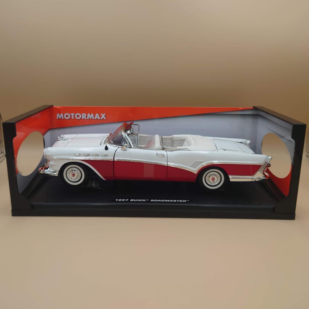 1/18 ビュイック ロードマスター 1957 ホワイト/レッド MM製ミニカー
