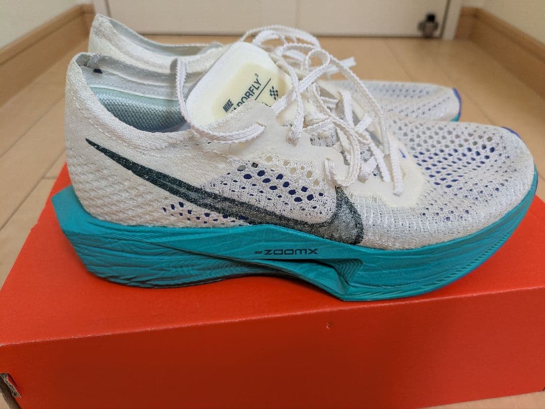 NIKE　ウィメンズ　ヴェイパーフライネクスト％3　25cm