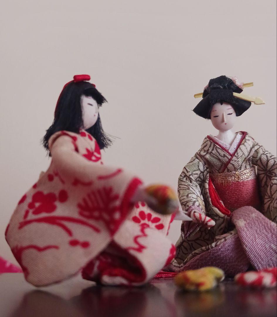 芦屋 ちぐさ人形「お手玉遊び」