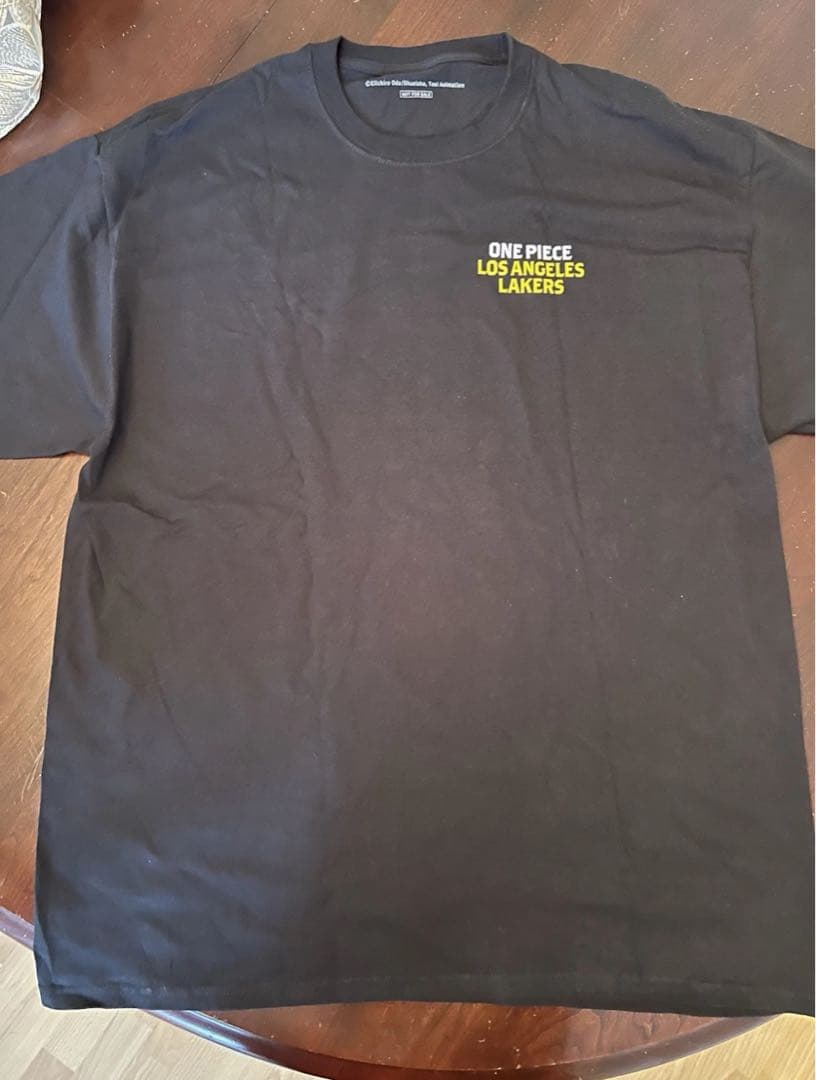【非売品】ONE PIECE × LAKERS コラボTシャツ & ポスター
