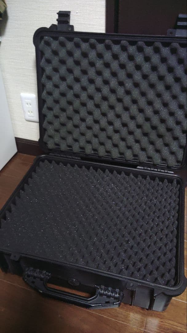 PELICANCASE 1550 ペリカンケース　フォーム付き