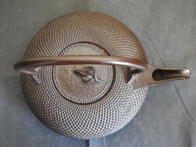 平霰地紋　銚子　赤絵替蓋添　釡師　佐藤浄清　共箱　４７６