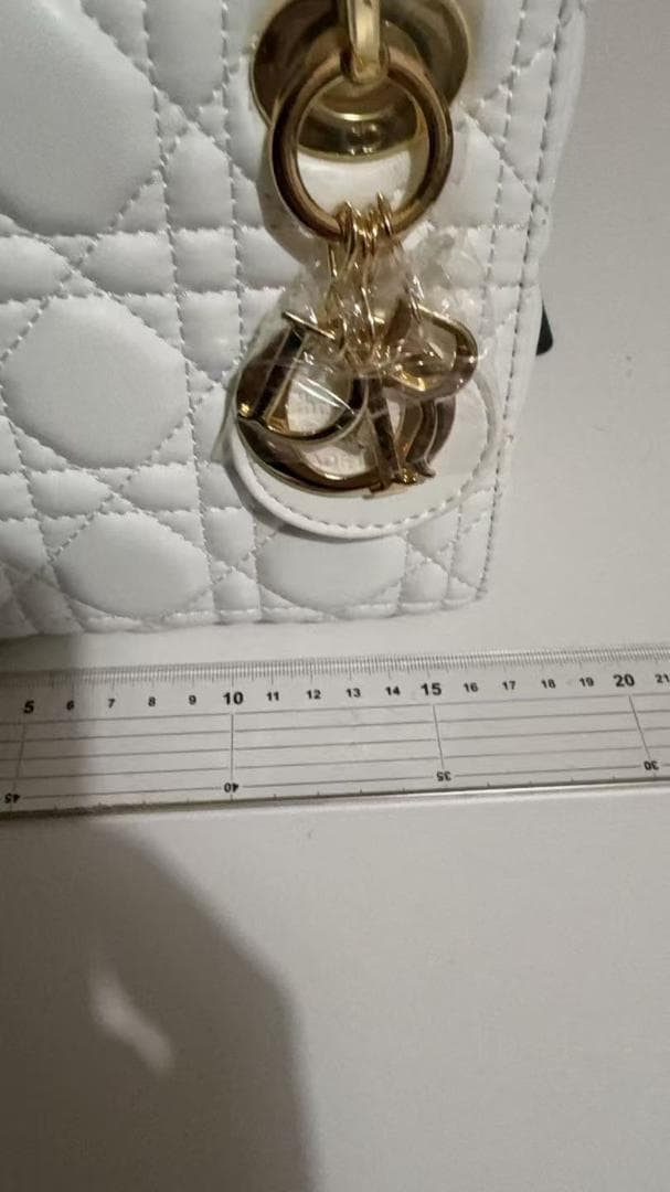 スモール ホワイト カナージュ・レザー