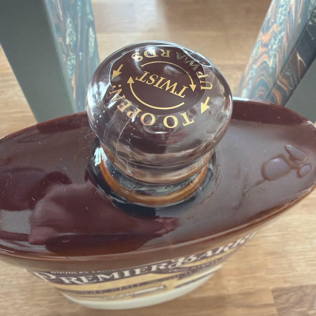 スコッチウイスキー　ダグラスレインプレミエバレル　アラン7年