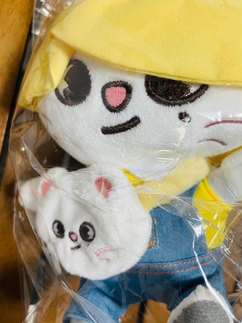 スキズ　ポップアップ　ジニレット　ぬいぐるみ　ポシェット　ペンケース　特典