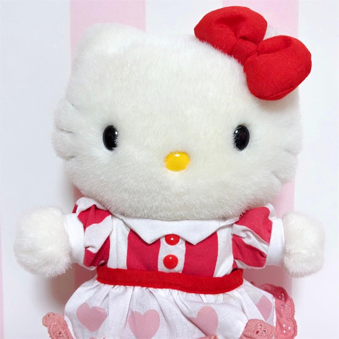 激レア　ハローキティ　バースデーメッセージ　ぬいぐるみ　ウエイトレス　メイド