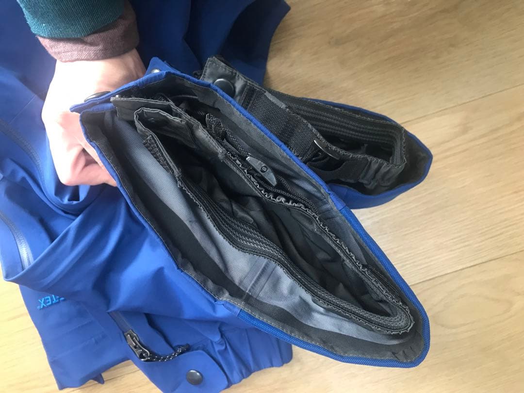 patagonia GORE-TEX パンツ 青