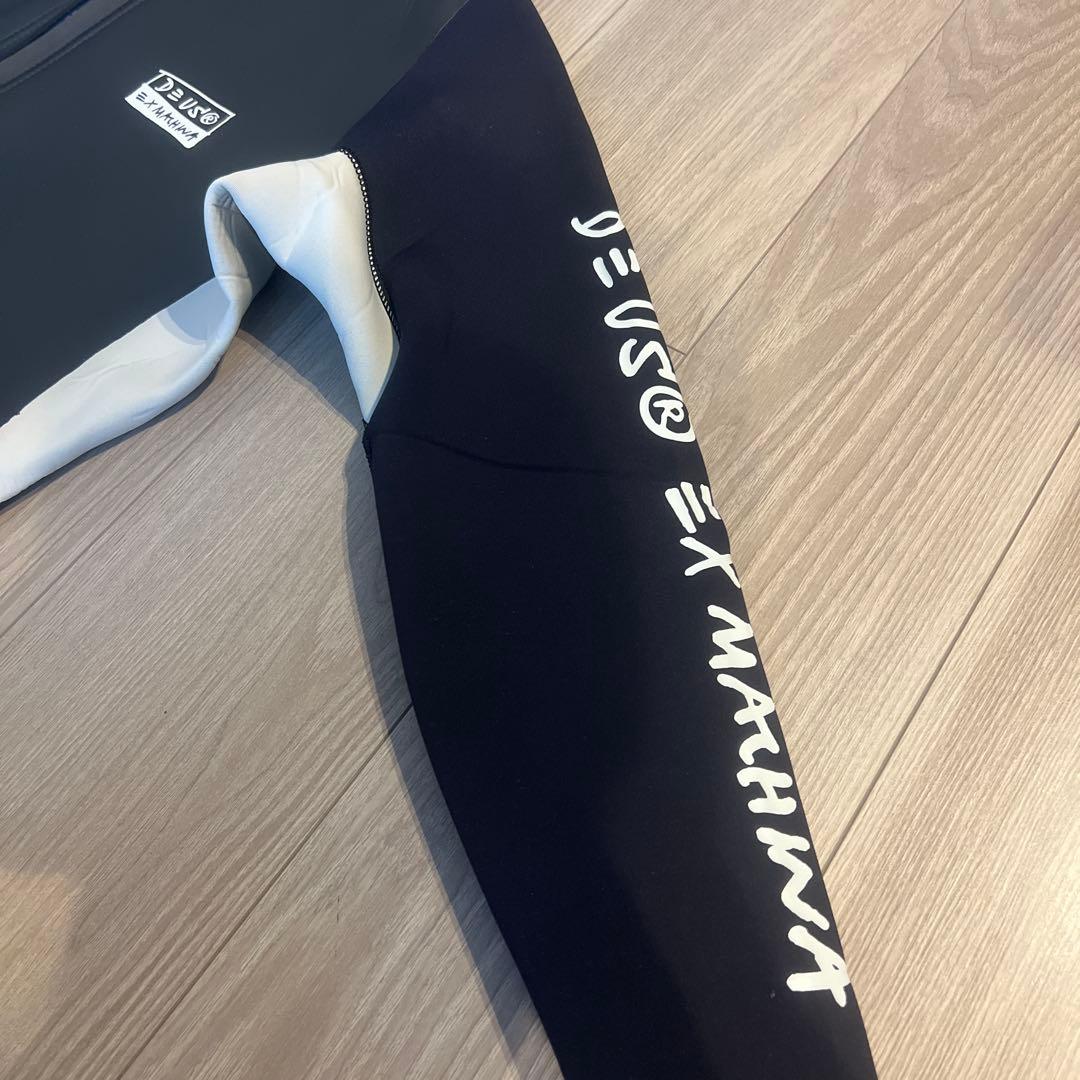 DEUS EX MACHINA タッパー XL