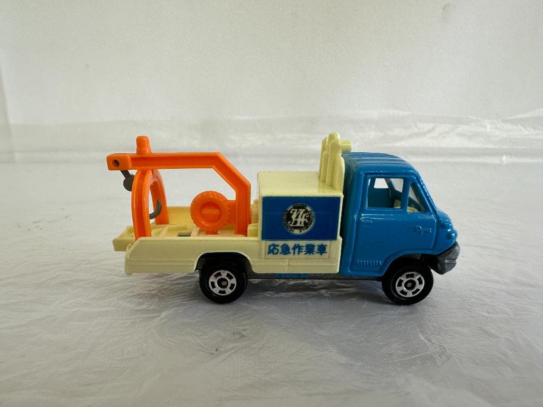 トミカ 黒箱 日本製 レトロ トヨタ ダイナ JAF レッカー トヨタ MP-1