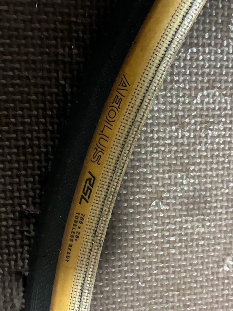 ほぼ新品　ボントレガー Aeolus RSL TLRロードタイヤ　28C セット