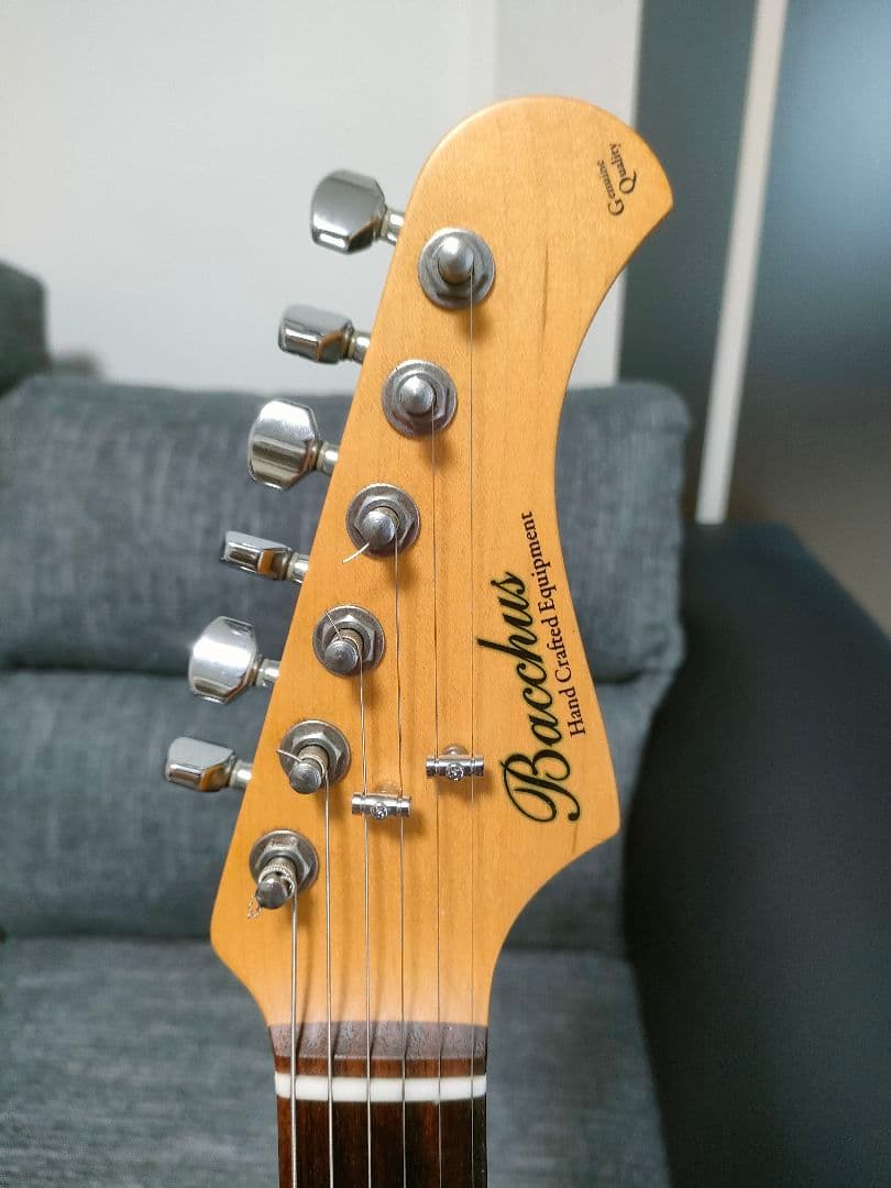 最終値引き　Bacchus BJM-500G/R 　バッカス ジャズマスター