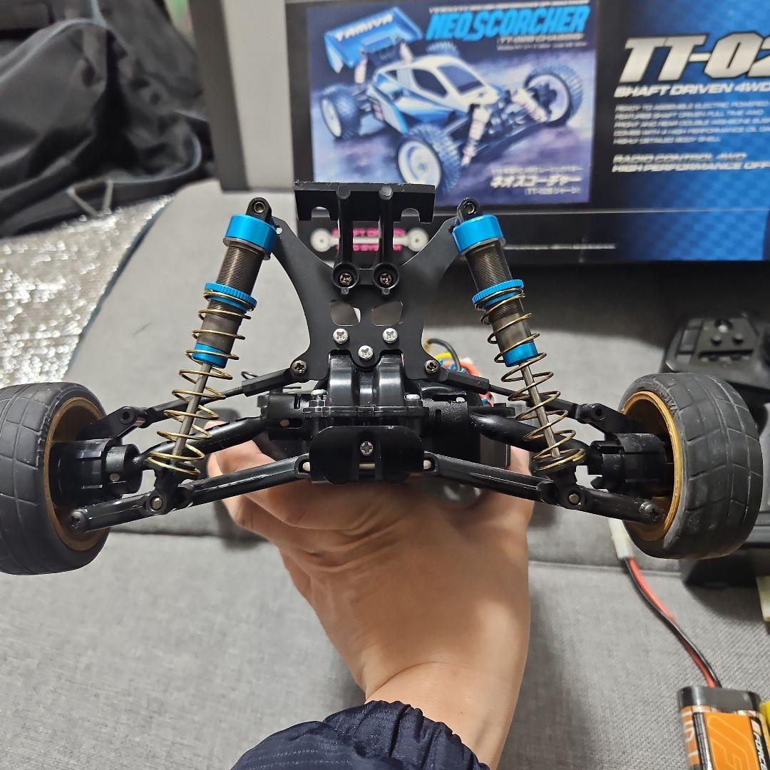 タミヤ　TT-02B　 ネオスコーチャーBT3本Bチェッカー付き　オプション多数
