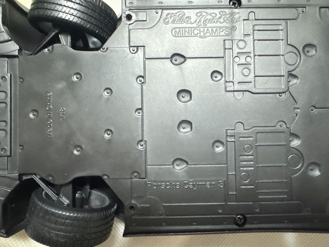 [一部破損] ミニチャンプス 1/18ケイマンS