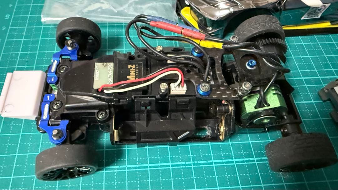 【週末値下げ中】京商 ミニッツ MR-03EVO アルミモーターマウント付き