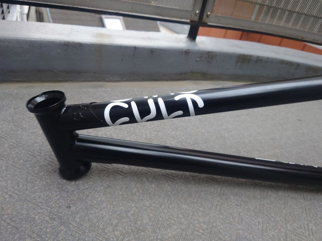 CULT SHORTY FRAME 20.75　BMXフレーム