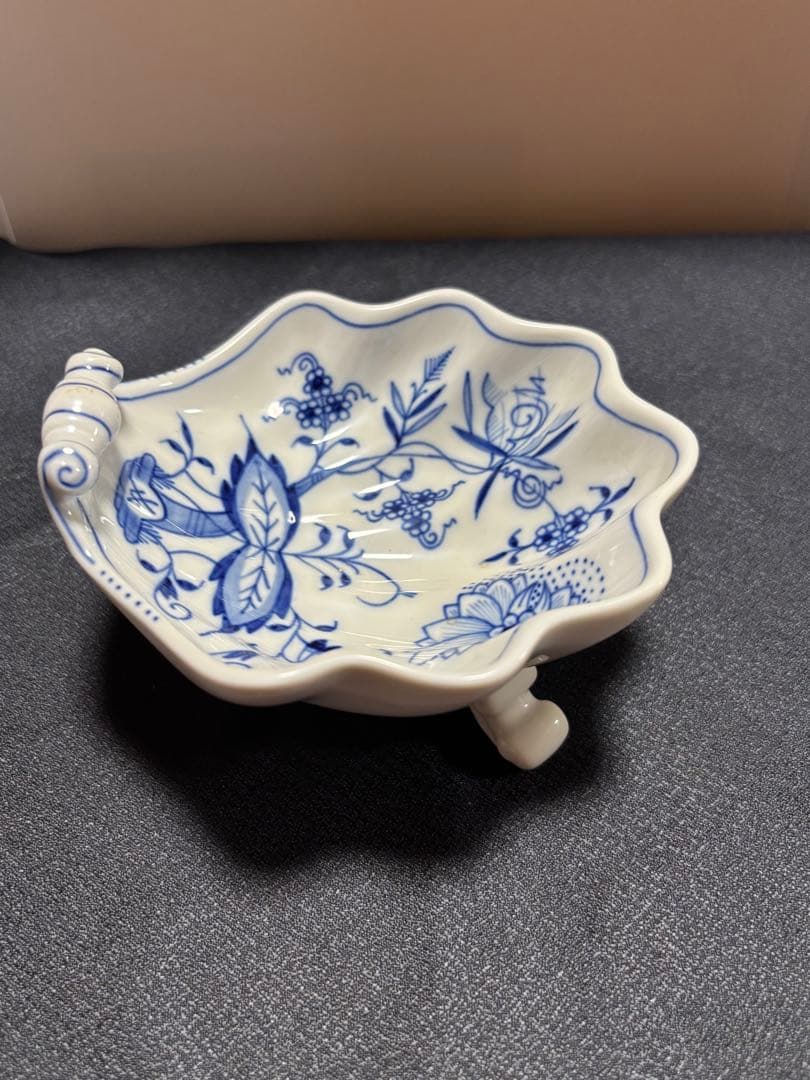 マイセン　貝殻型青花陶器