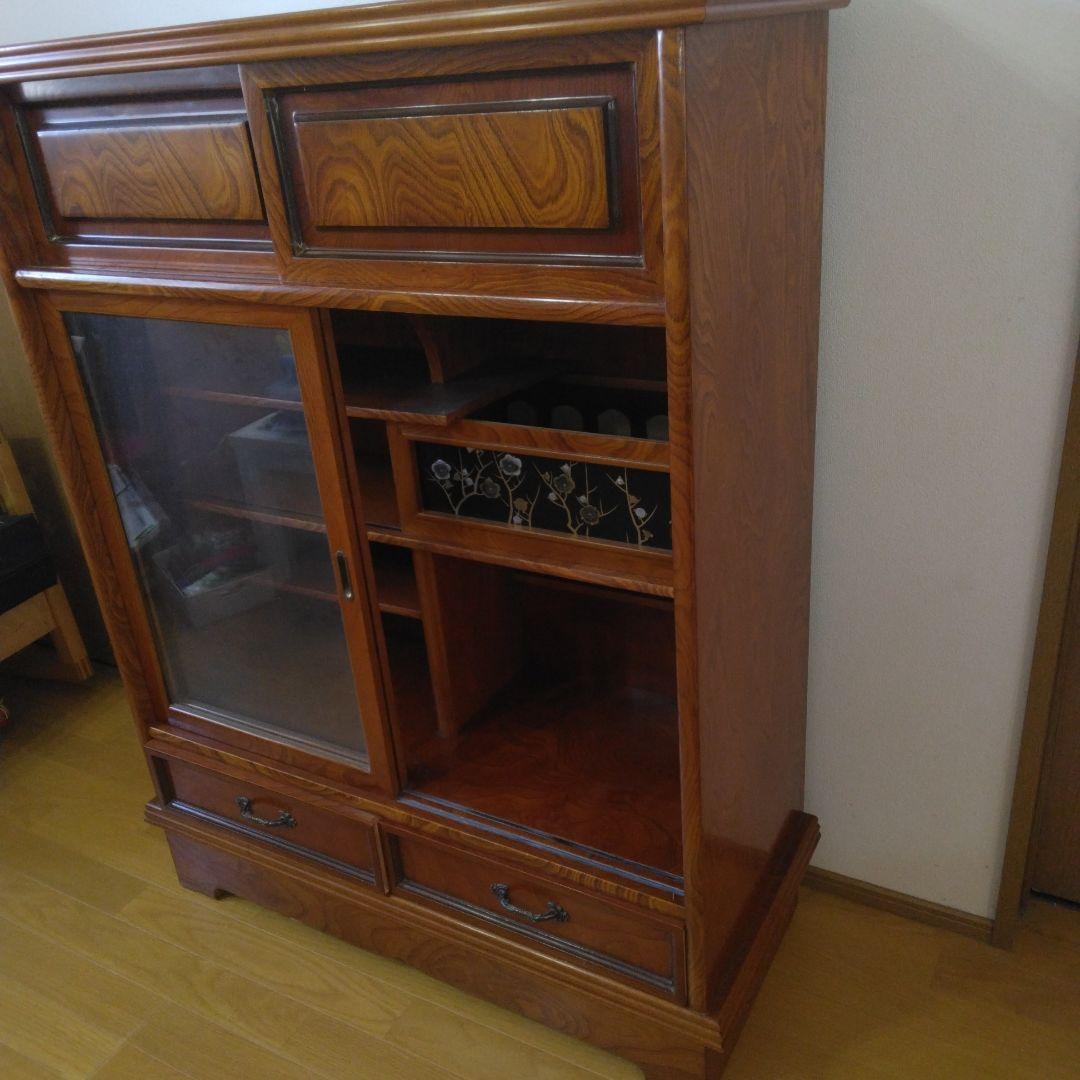 茶箪笥 ガラス扉付き 収納家具