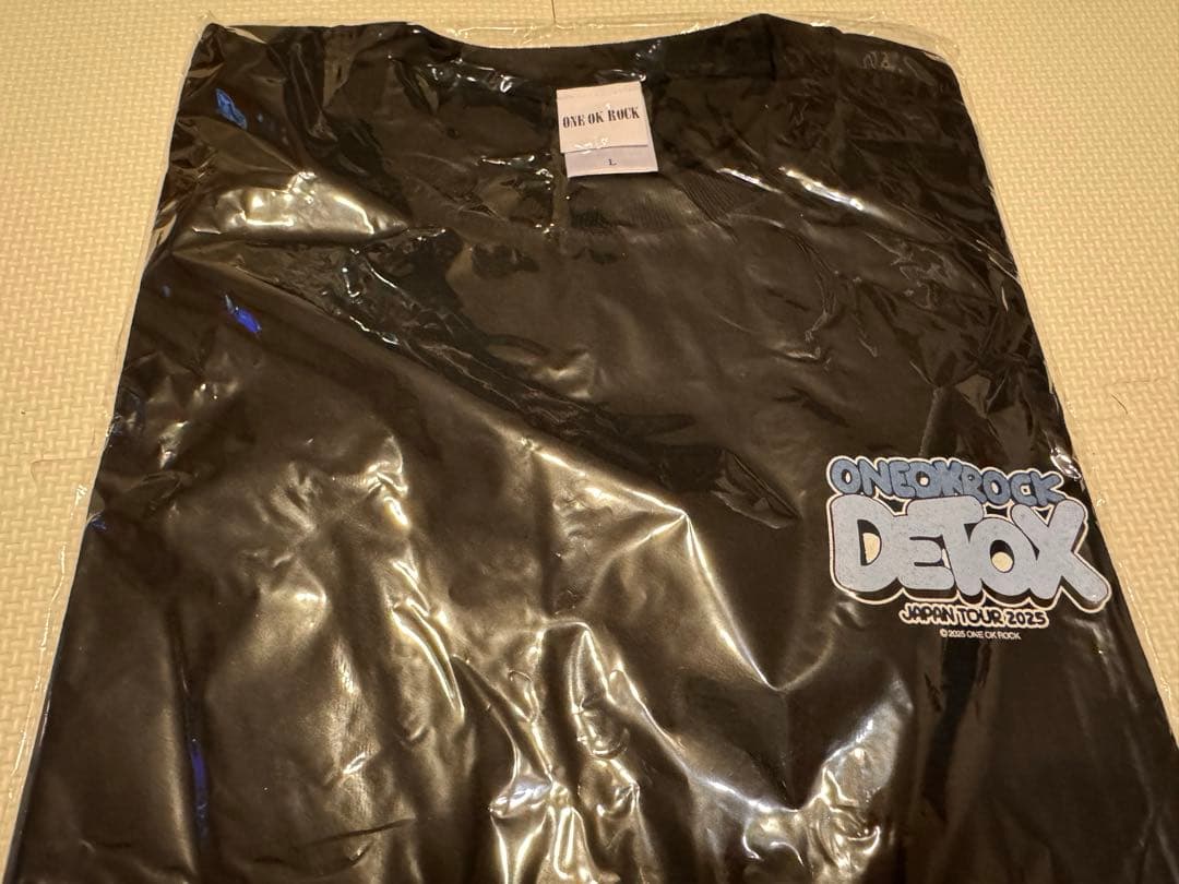 ONE OK ROCK DETOX JAPANグッズ　Tシャツ　B ワンオク