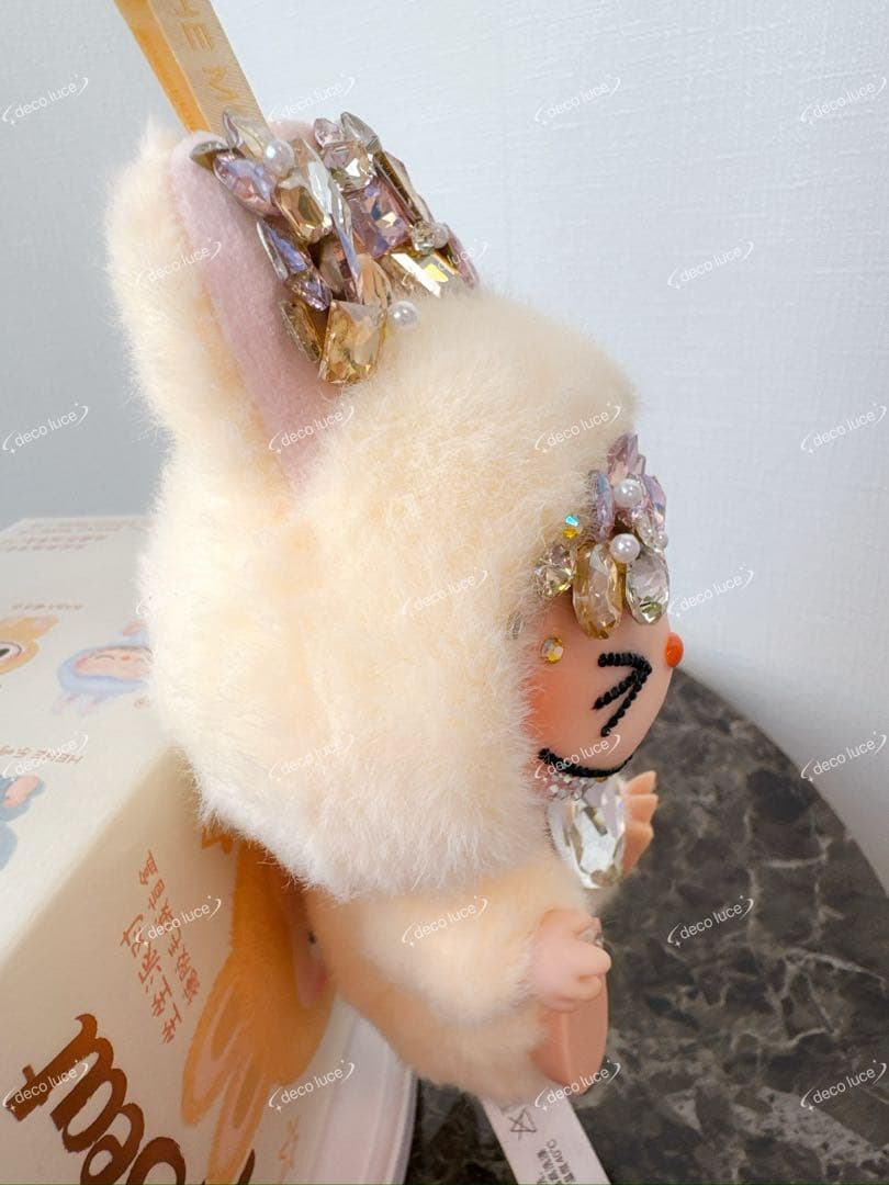 スワロフスキー　ラブブ　デコレーション　Have a Seat SISI シート