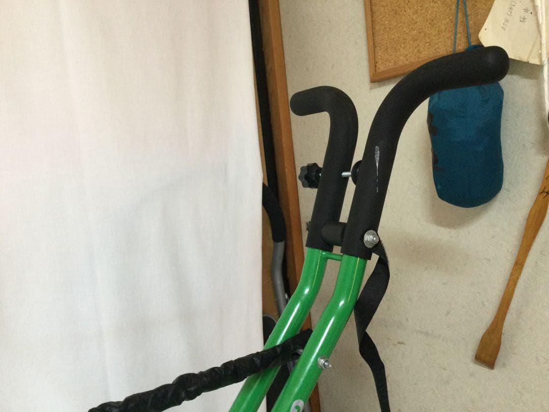 Callion スノーボードスタンド グリーン