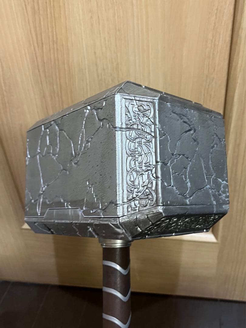 ムジョルニア ハズブロ ソー ハンマー