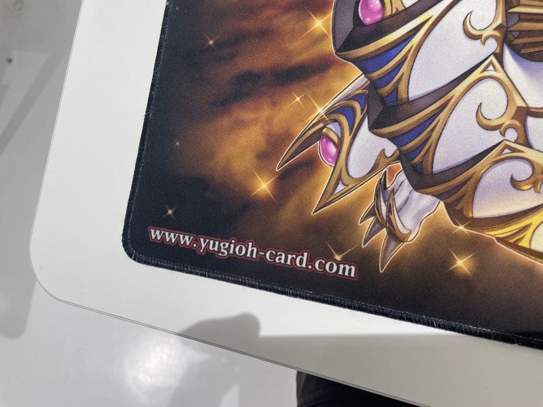 遊戯王 WCS2024 記念 プレイマット 聖域を守護せし光の龍