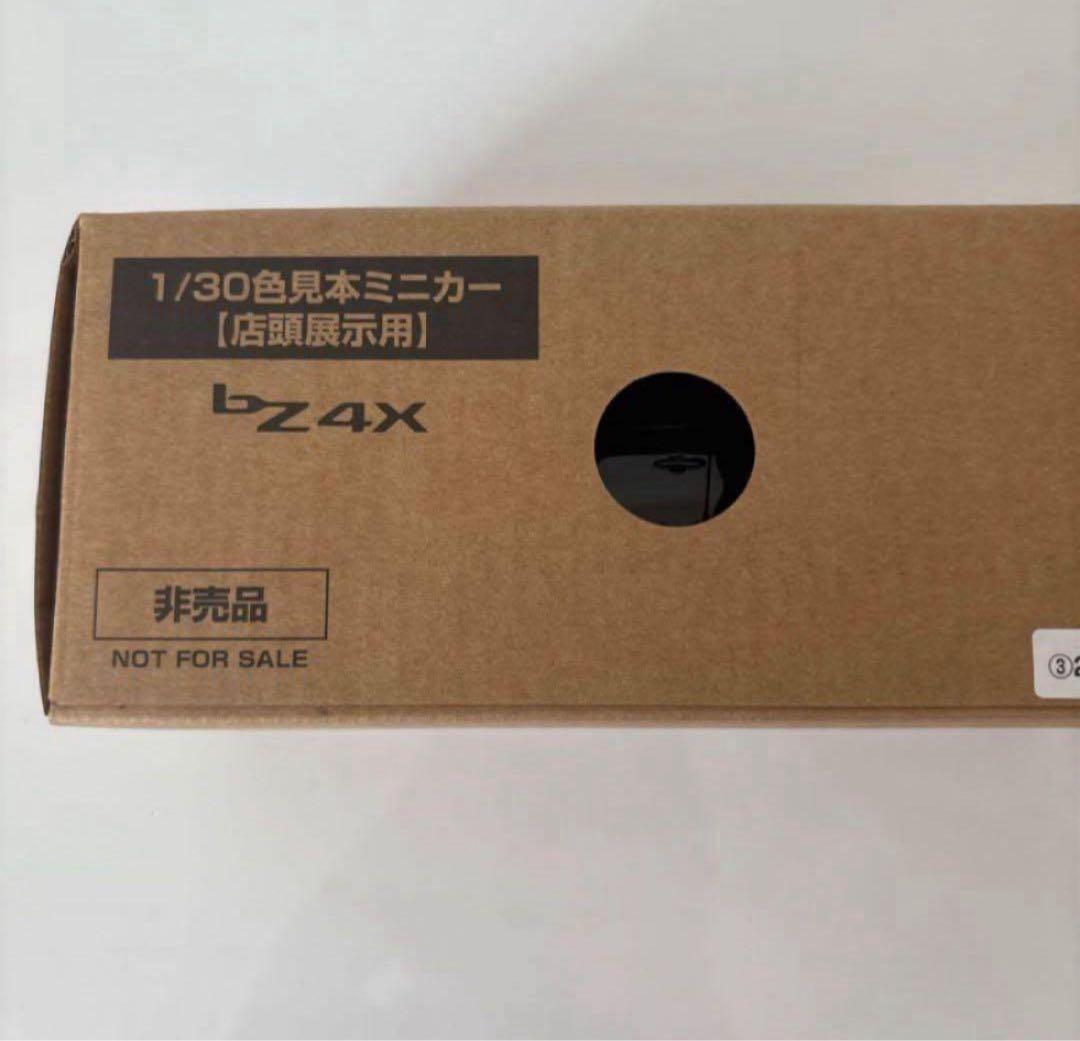 トヨタ 新型bZ4X ミニカーカラーサンプル アティチュードブラック黒【非売品】