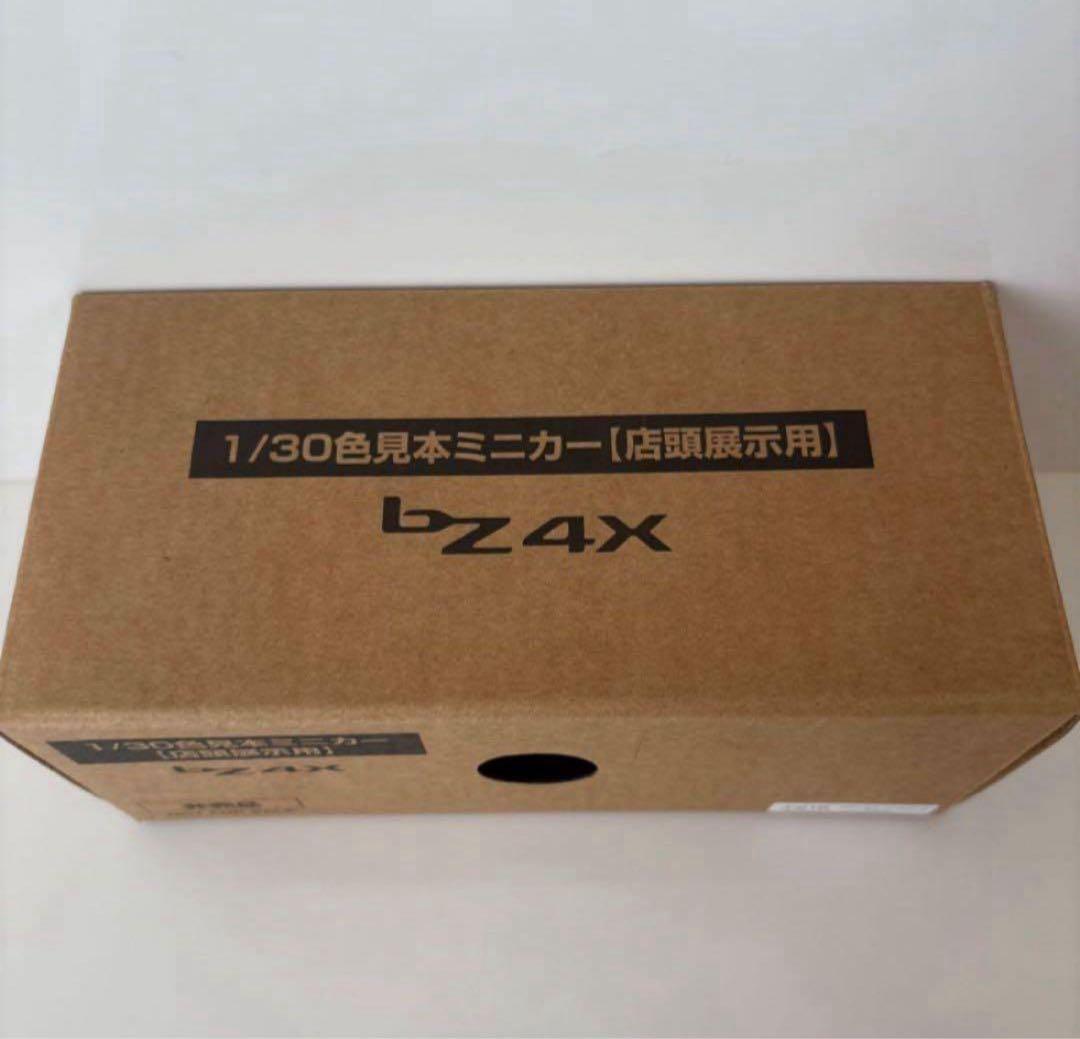 トヨタ 新型bZ4X ミニカーカラーサンプル アティチュードブラック黒【非売品】