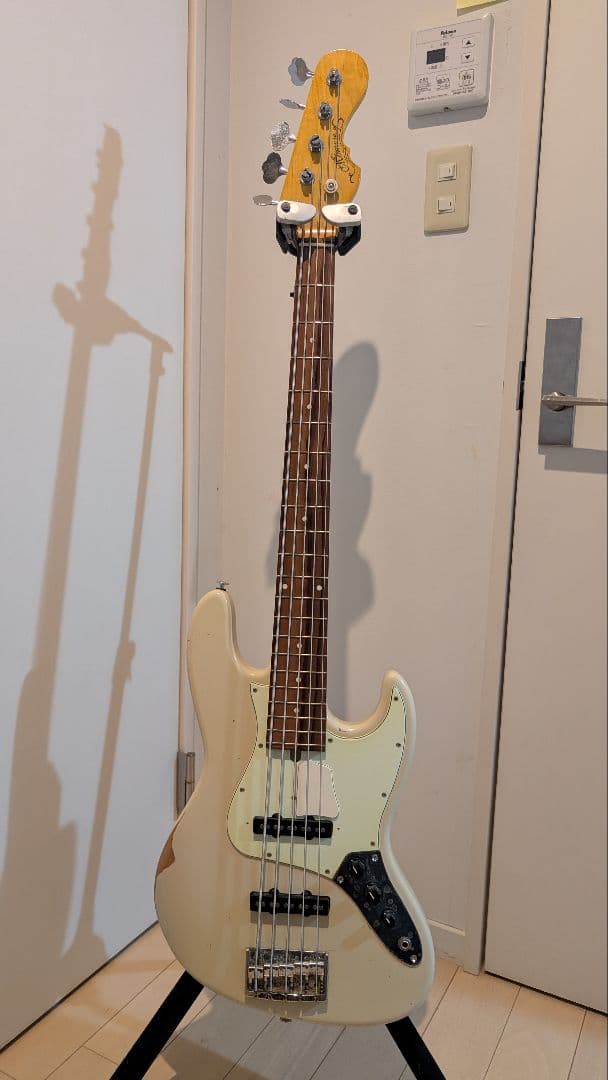 momose パッシブ5弦ベース