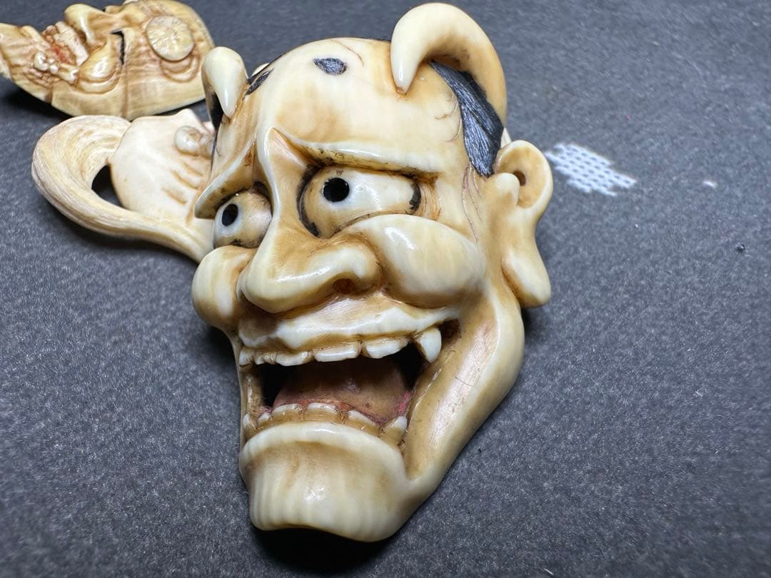 極上　根付　光一作　天然素材　アンティーク　骨董　飾り物　古美術　置物　細密細工