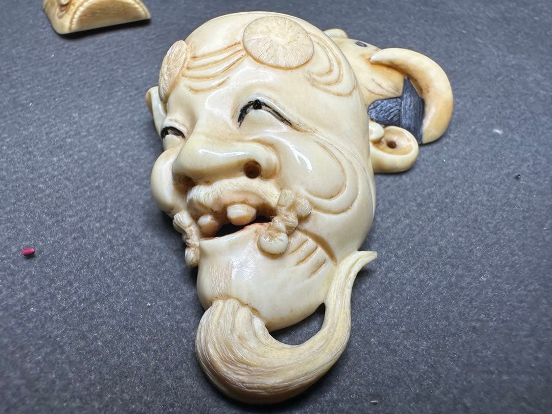 極上　根付　光一作　天然素材　アンティーク　骨董　飾り物　古美術　置物　細密細工