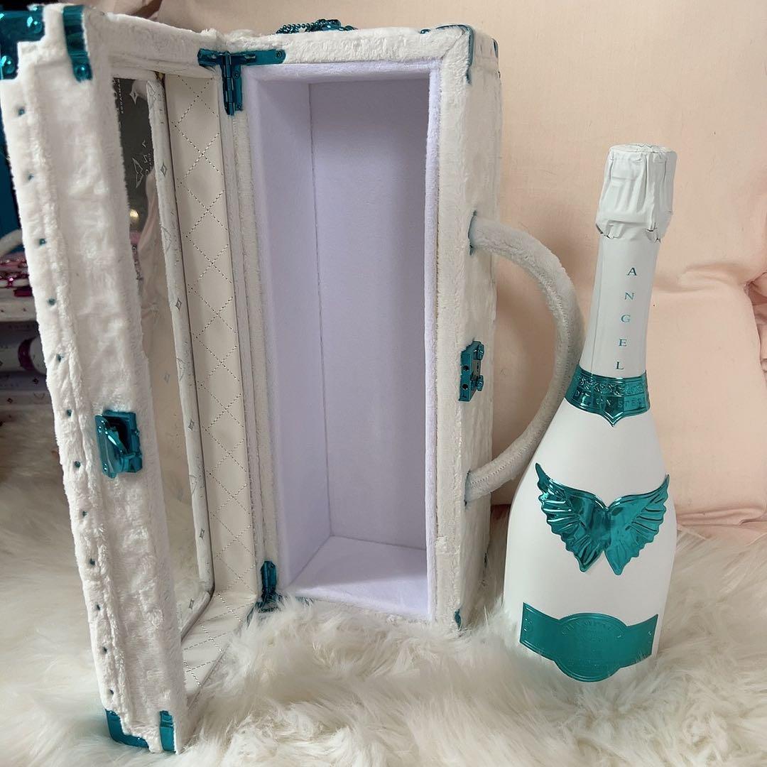 【新品未使用未開封美品】エンジェル シャンパン ドゥミセックロゼ