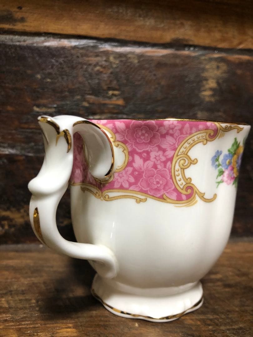 ロイヤルアルバート　レディーカーライル