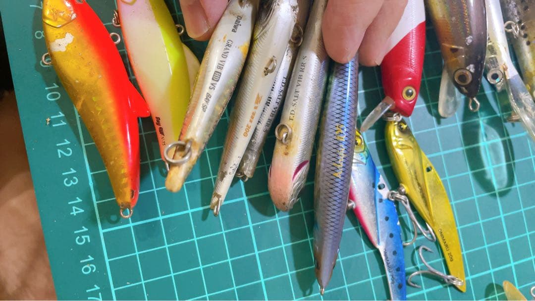 シーバスルアー　大量27個☆早い者勝ち☆処分品☆釣り引退☆まとめ売り☆投げ売り