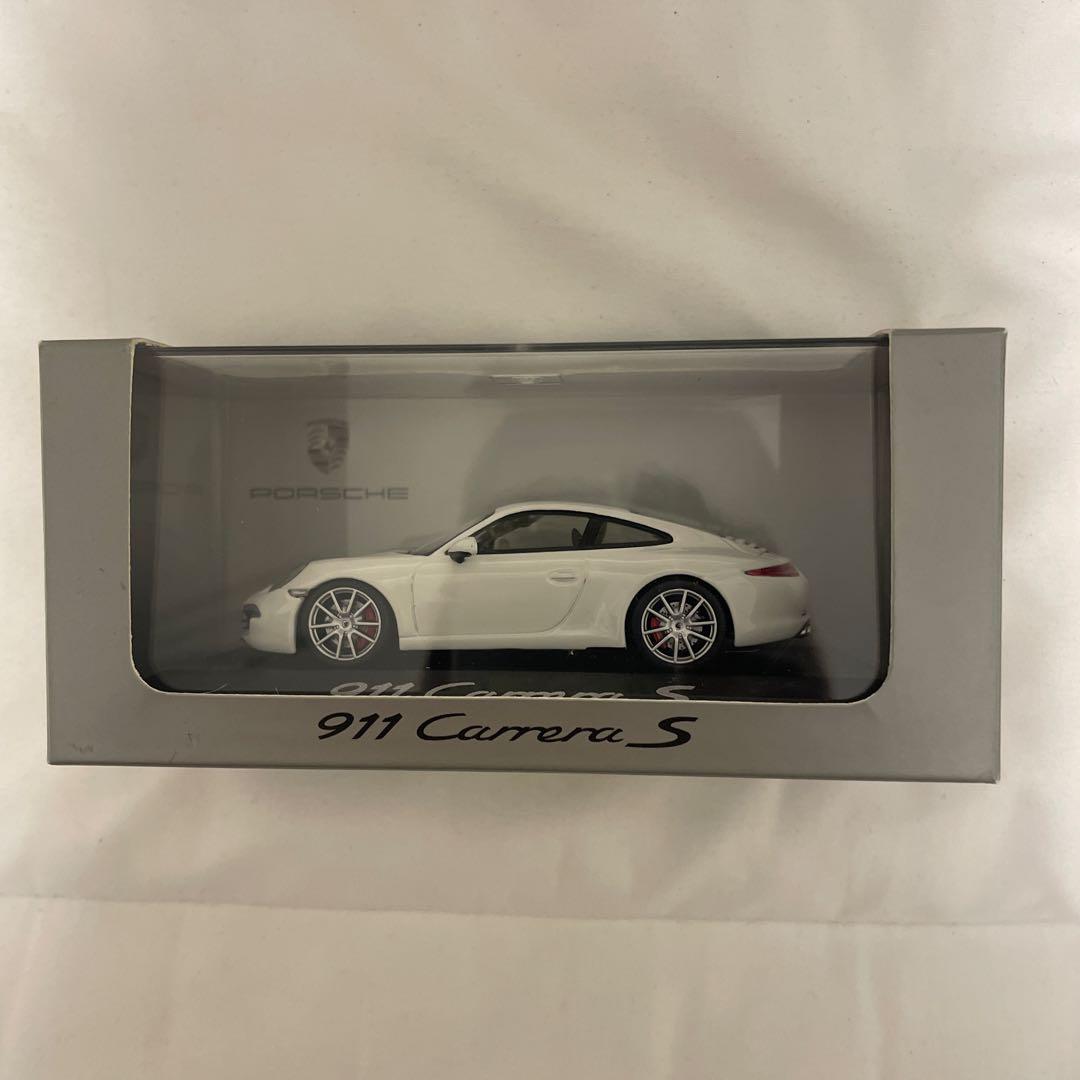 ポルシェ 911 Carrera S ミニカー