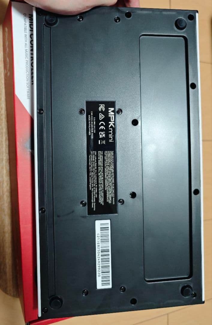 Akai Professional USB MIDIキーボードコントローラー