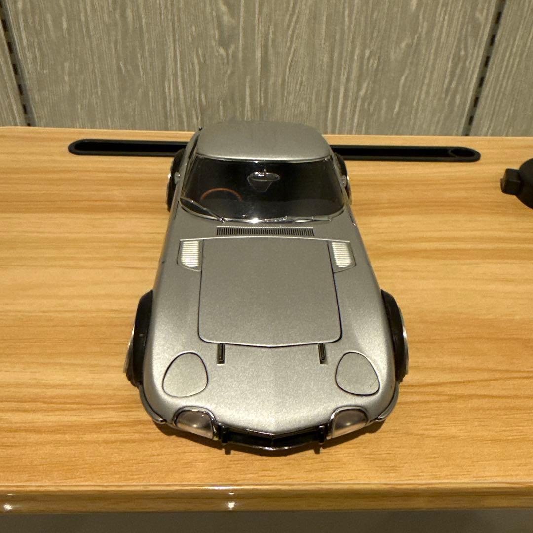 トヨタ 2000GT 1/18 シルバー ローダウン仕様　autoart