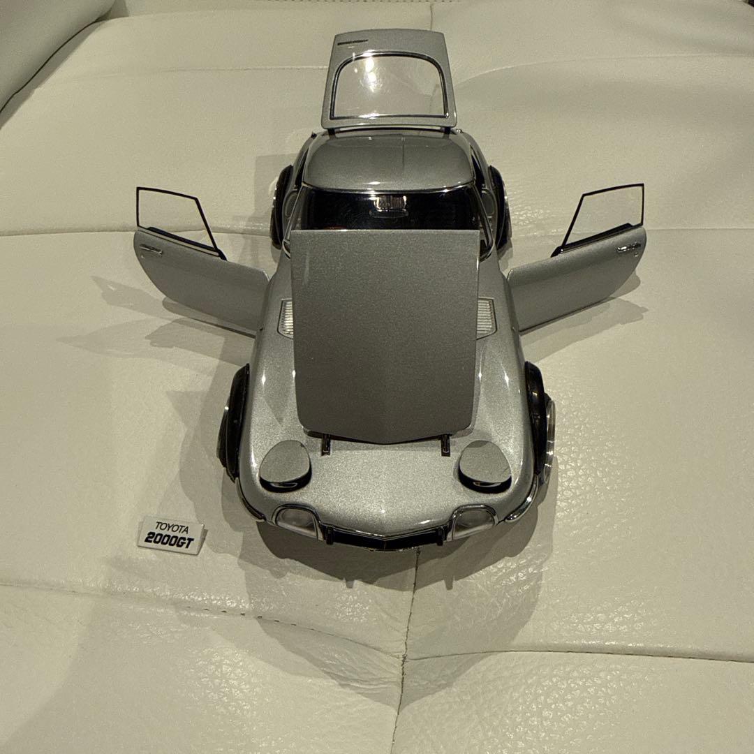 トヨタ 2000GT 1/18 シルバー ローダウン仕様　autoart