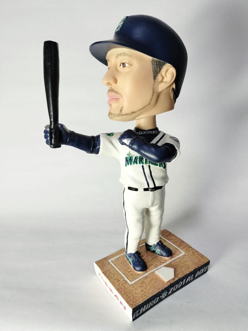 イチロー／”MVP＆新人王”ボブルヘッド人形 (2002／シアトル・マリナーズ）