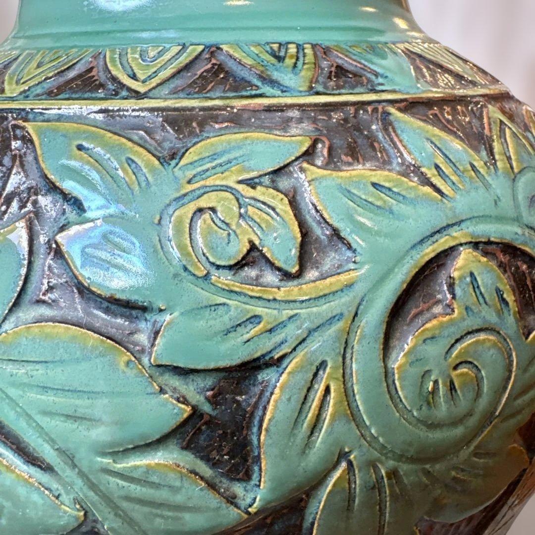 壺屋焼　緑釉唐草掻き落とし　大壺