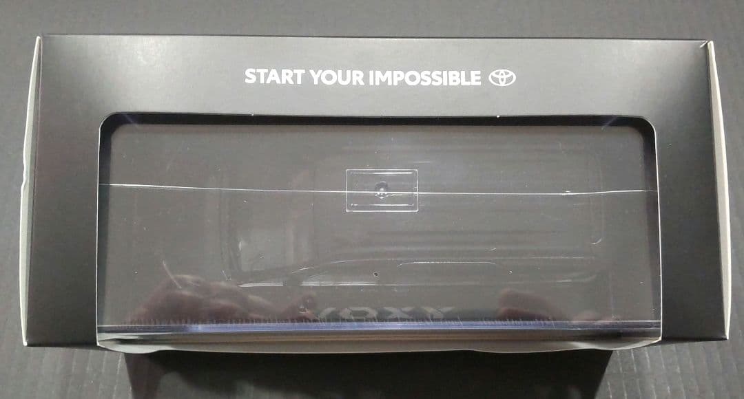 TOYOTA現行VOXY未開封ミニカー 1/30サイズ90系☆ヴォクシー非売品