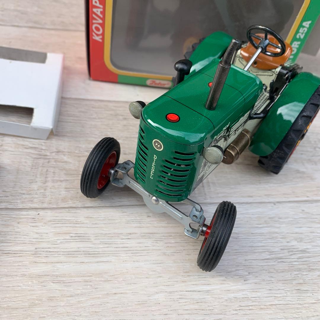 ぜんまい駆動　トラクター模型　ZETOR 25A