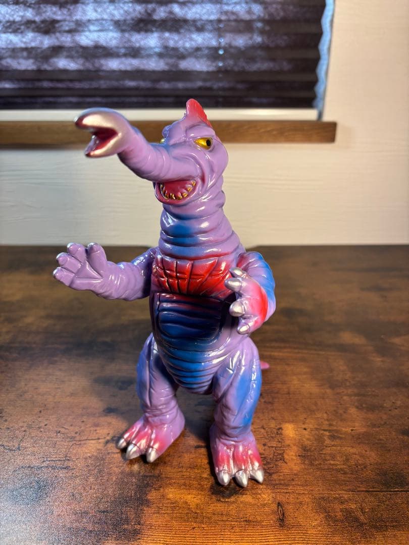 ブルマァク　サータン　復刻版　ソフビ　帰ってきたウルトラマン　怪獣　ウルトラマン