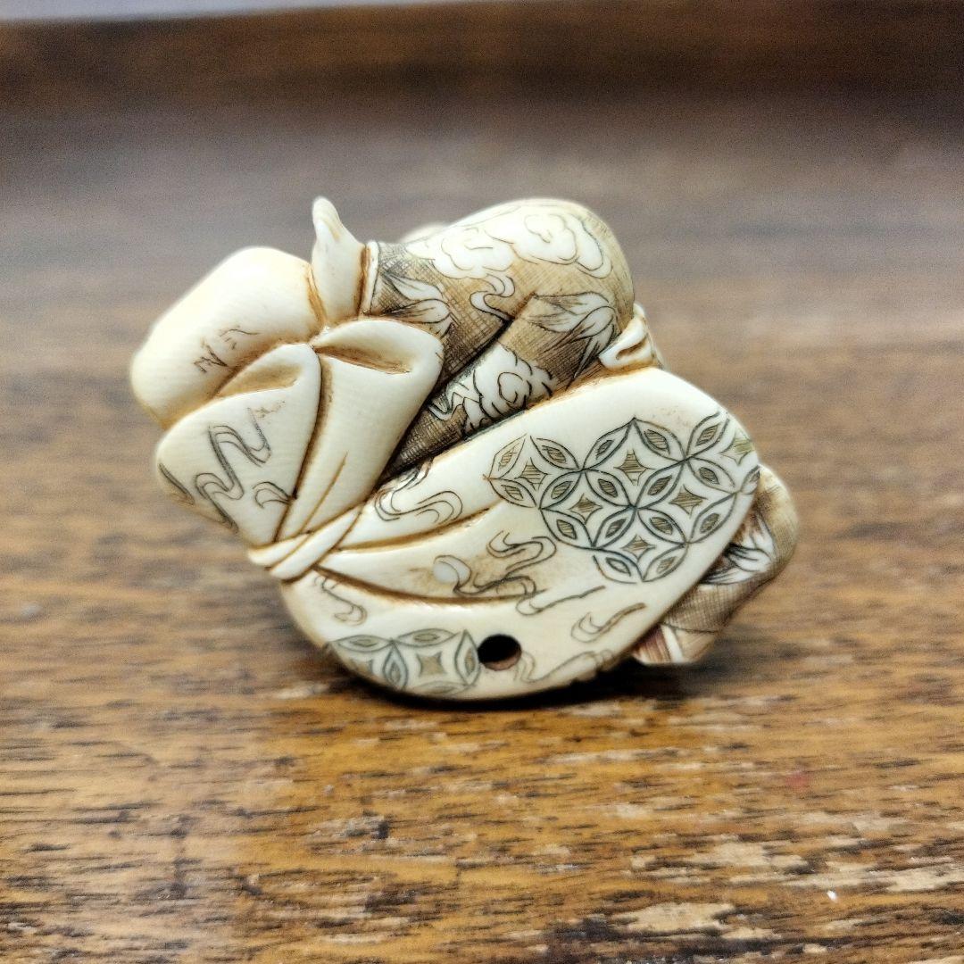 玉川銘　布袋根付　置き物　オブジェ　コレクション　台座付き